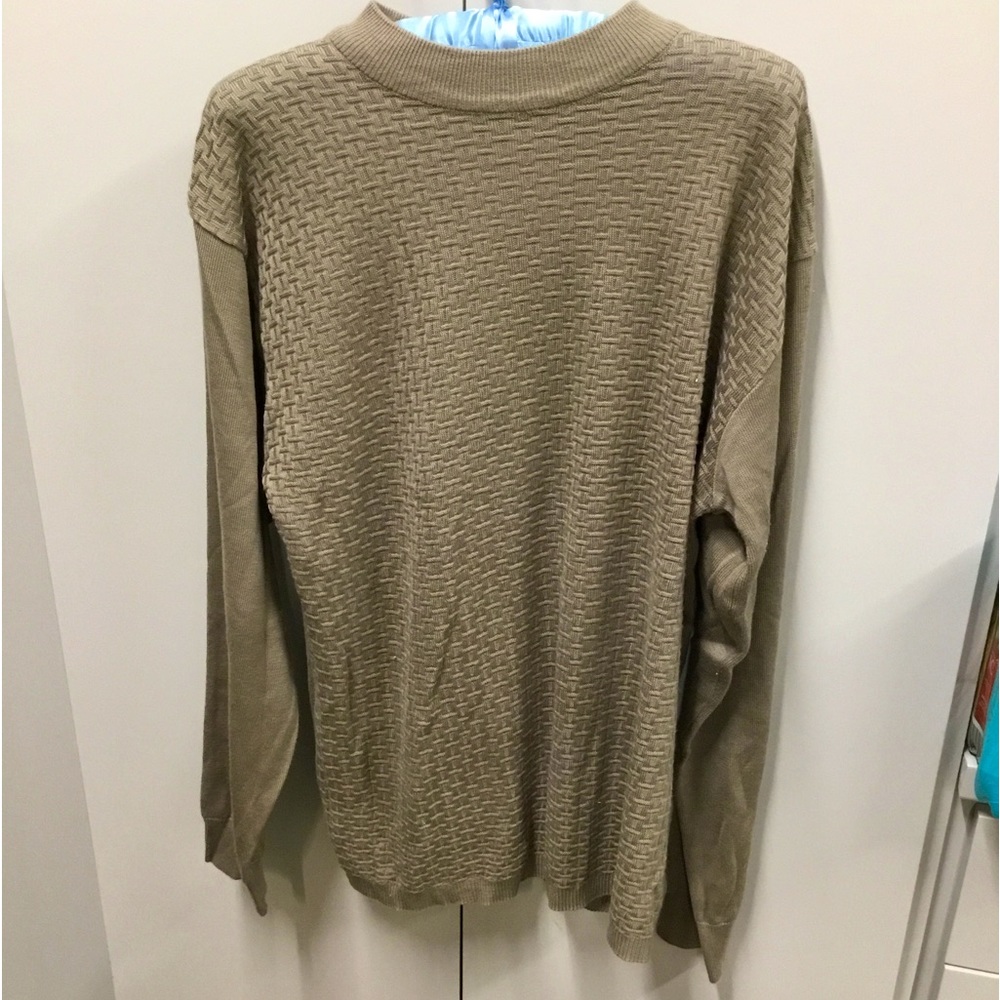 Men’s long sleeve mock turtleneck pullover sweater